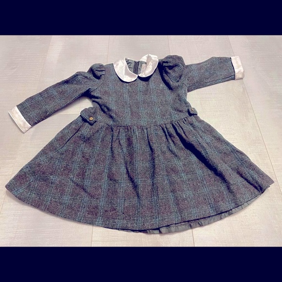 Grey Dress White Collar & Cuffs - Picture 3 of 6